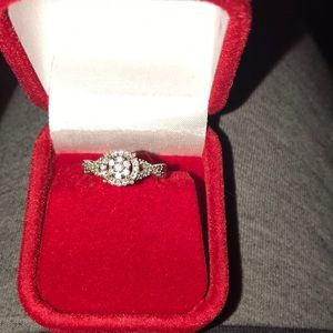 1/2 cttw diamond ring 💍